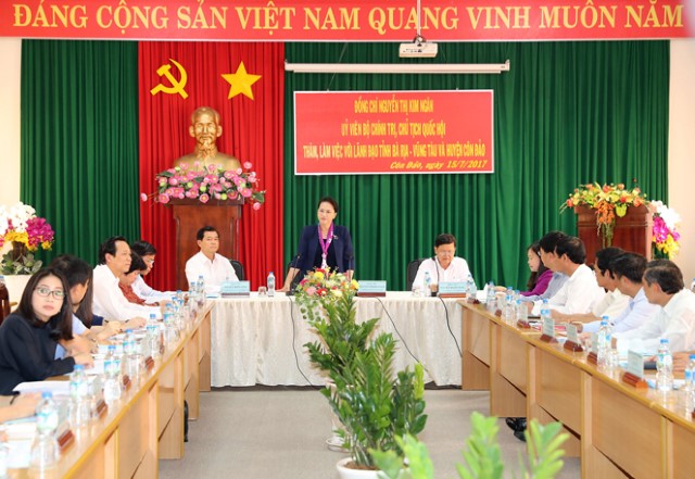 Chủ tịch Quốc hội Nguyễn Thị Kim Ngân làm việc với lãnh đạo huyện Côn Đảo, tỉnh Bà Rịa - Vũng Tàu